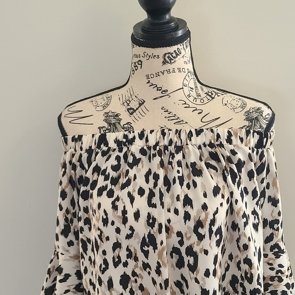 SHE & Sky Top size Large - Picture 4 of 8